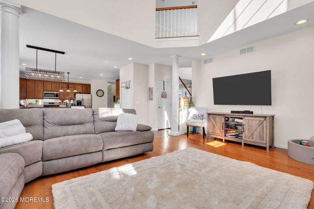 15 Tradewinds Avenue, Barnegat, NJ 08005