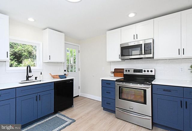 1950 CLAYTON, Feasterville Trevose, PA 19053