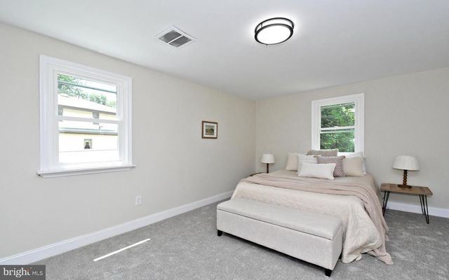 1950 CLAYTON, Feasterville Trevose, PA 19053