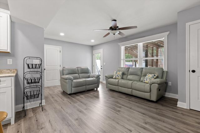 72 Farm View Circle, Rock Spring, GA 30739