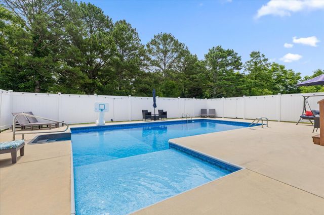 72 Farm View Circle, Rock Spring, GA 30739