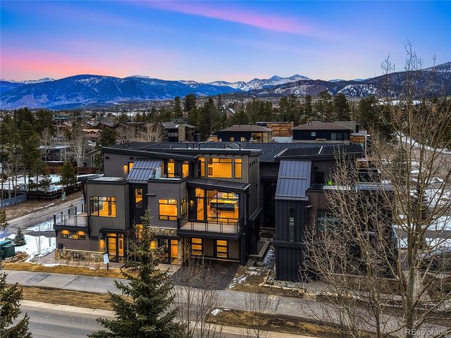 318 S 2nd Avenue, Frisco, CO 80443