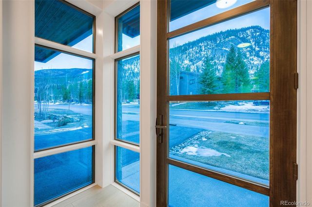 318 S 2nd Avenue, Frisco, CO 80443