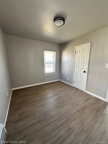 8200 Westwood Street, Detroit, MI 48228