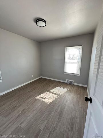 8200 Westwood Street, Detroit, MI 48228