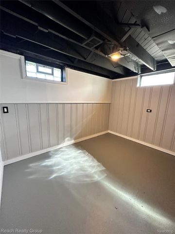 8200 Westwood Street, Detroit, MI 48228