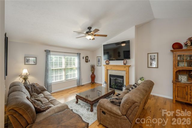 59 Smalltown Trail, Brevard, NC 28712