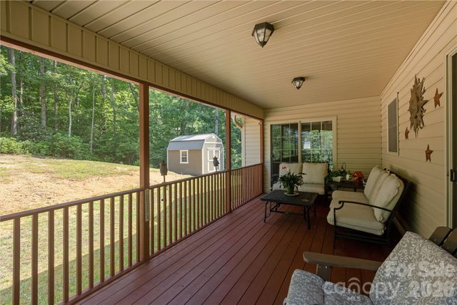 59 Smalltown Trail, Brevard, NC 28712