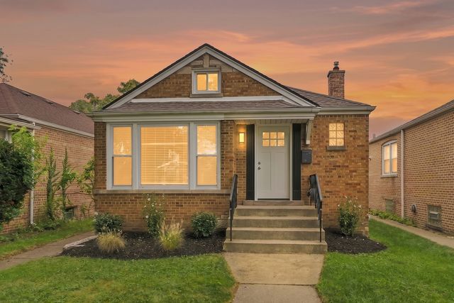 8550 S Jeffery Boulevard, Chicago, IL 60617