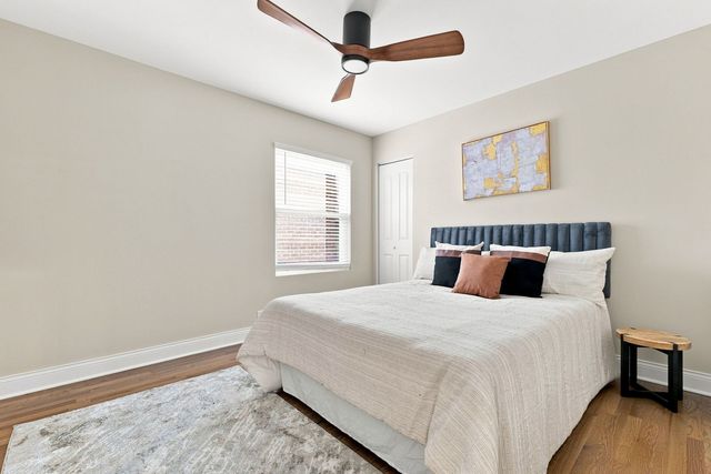 8550 S Jeffery Boulevard, Chicago, IL 60617