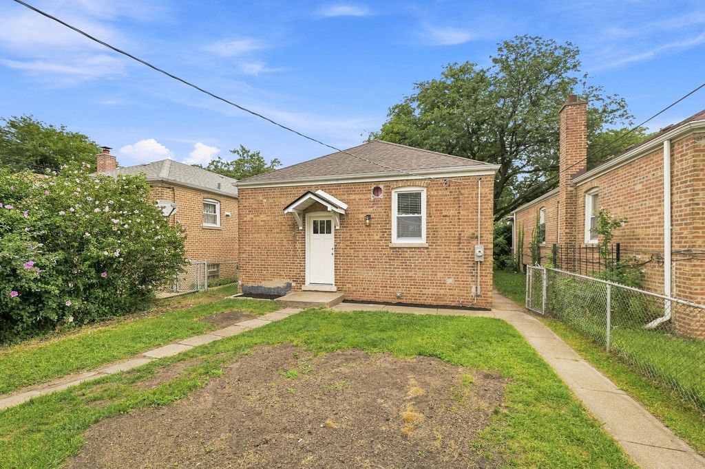 8550 S Jeffery Boulevard, Chicago, IL 60617 — photo 2