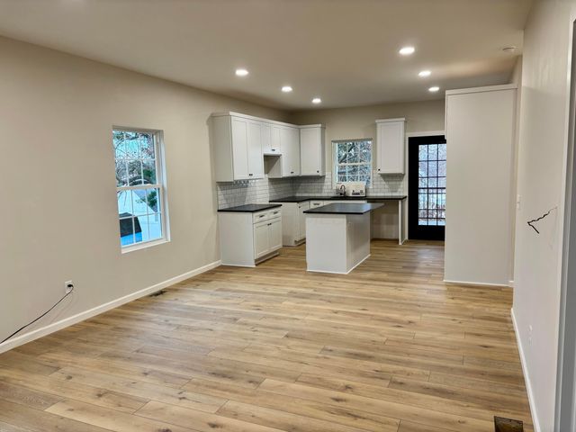 14 Summit Drive, Fredericktown, OH 43019