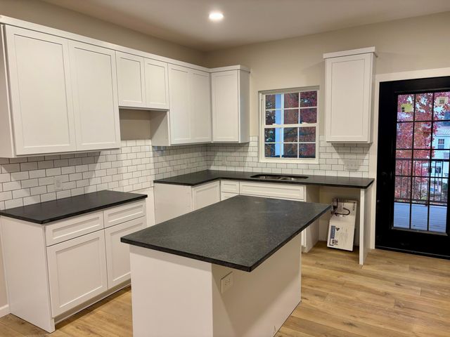 14 Summit Drive, Fredericktown, OH 43019