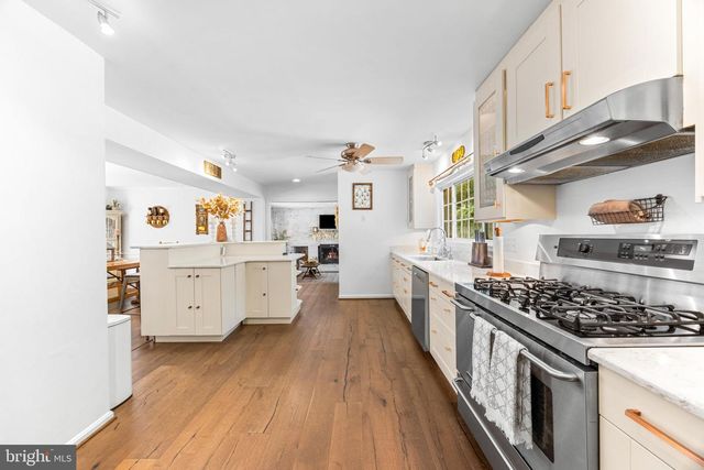 34 GLEN ALPINE RD, Phoenix, MD 21131