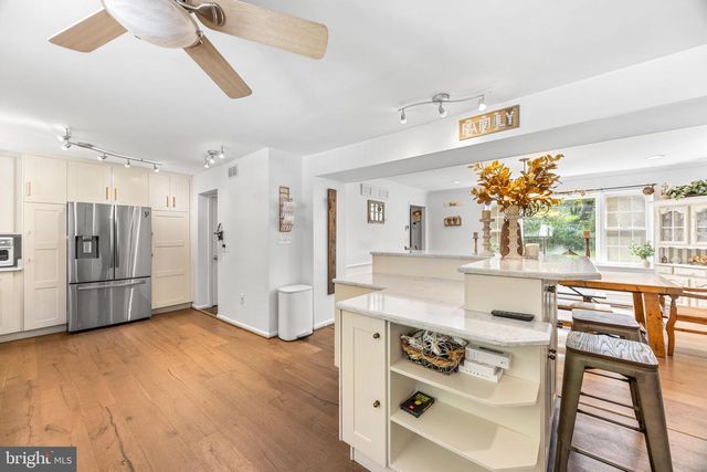 34 GLEN ALPINE RD, Phoenix, MD 21131
