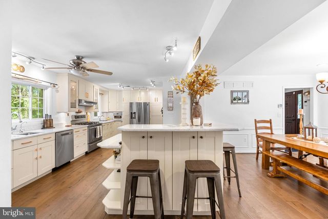 34 GLEN ALPINE RD, Phoenix, MD 21131