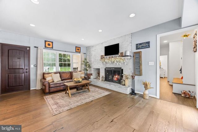 34 GLEN ALPINE RD, Phoenix, MD 21131