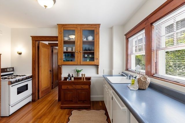 8 Berkeley Street, Reading, MA 01867