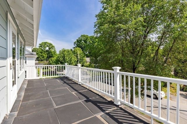 8 Berkeley Street, Reading, MA 01867