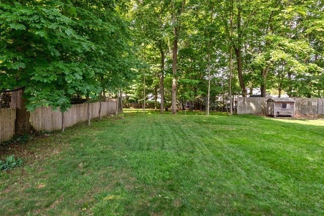8 Berkeley Street, Reading, MA 01867