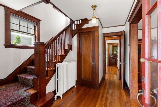 8 Berkeley Street, Reading, MA 01867