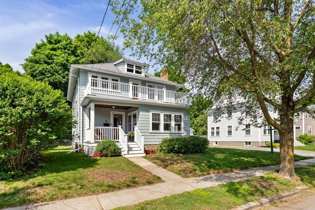 8 Berkeley Street, Reading, MA 01867