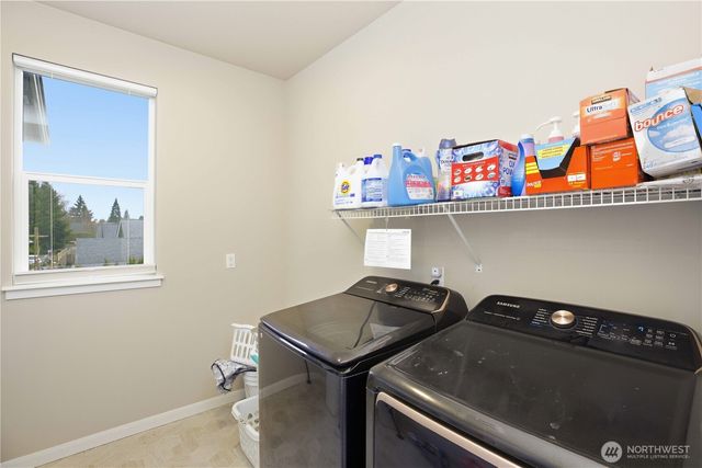 2342 NE Winlock Way, Poulsbo, WA 98370