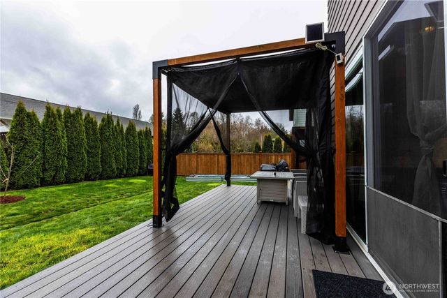 2342 NE Winlock Way, Poulsbo, WA 98370