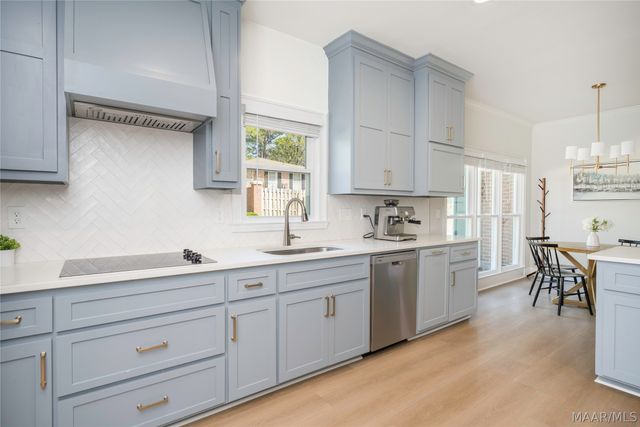 8243 MOSSY OAK Drive, Montgomery, AL 36117