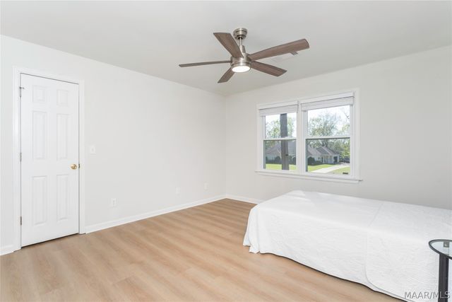 8243 MOSSY OAK Drive, Montgomery, AL 36117