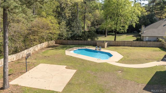 8243 MOSSY OAK Drive, Montgomery, AL 36117