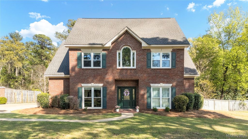 8243 MOSSY OAK Drive, Montgomery, AL 36117