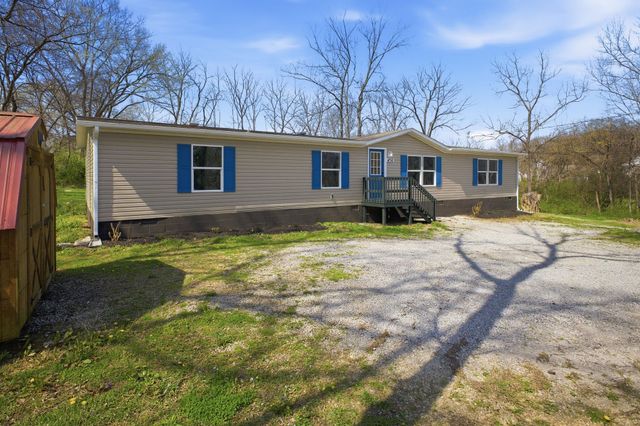 456 Mooresville Pike, Columbia, TN 38401