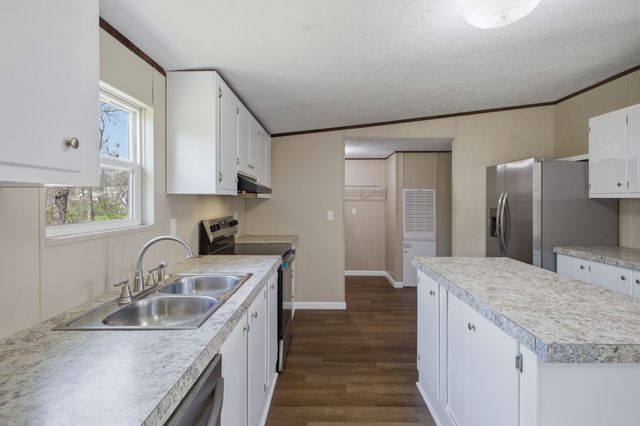 456 Mooresville Pike, Columbia, TN 38401