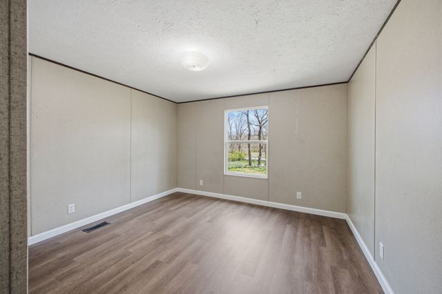 456 Mooresville Pike, Columbia, TN 38401