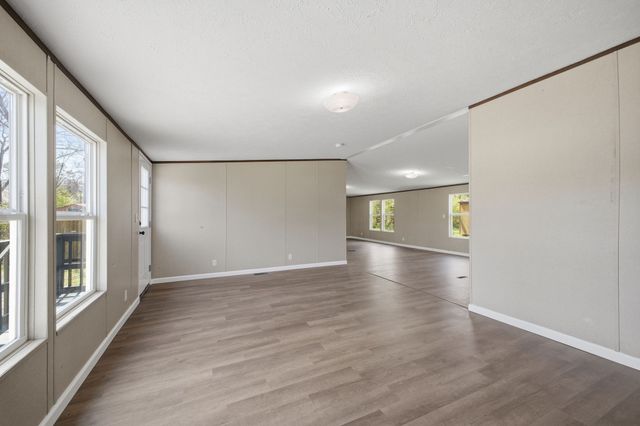 456 Mooresville Pike, Columbia, TN 38401