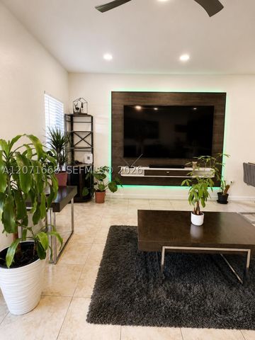 1123 NW 41 1123, Lauderhill, FL 33313