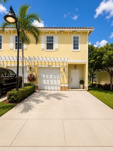 1123 NW 41 1123, Lauderhill, FL 33313