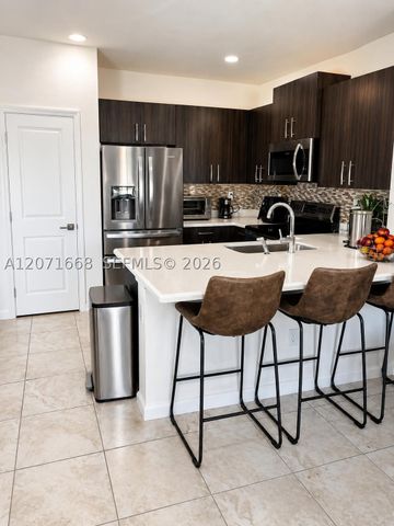 1123 NW 41 1123, Lauderhill, FL 33313