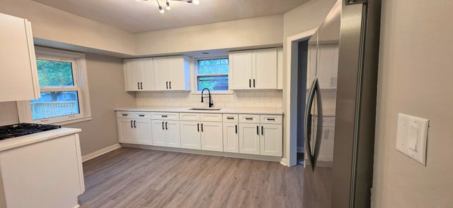 1863 E Duane Boulevard, Kankakee, IL 60901