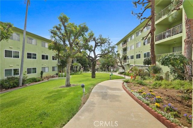 1301 S Atlantic 101, Monterey Park, CA 91754