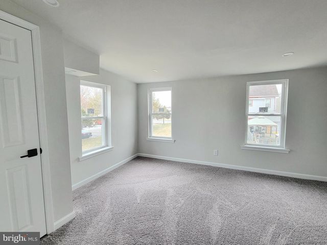 17 W 2ND ST, Marcus Hook, PA 19061