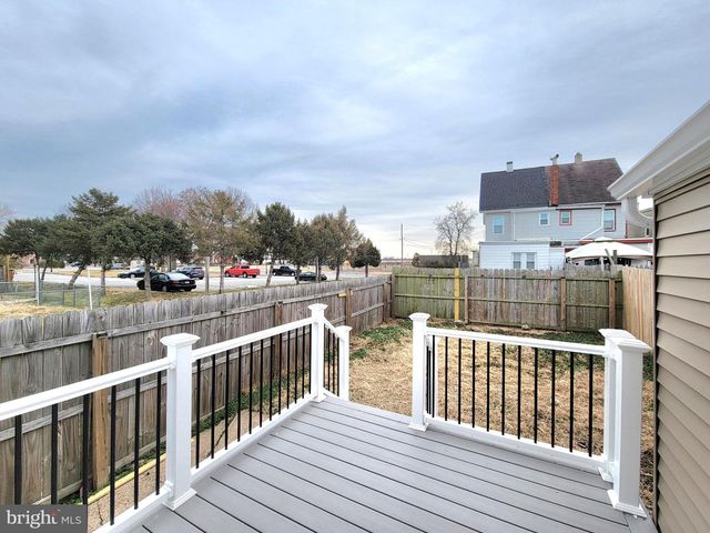 17 W 2ND ST, Marcus Hook, PA 19061