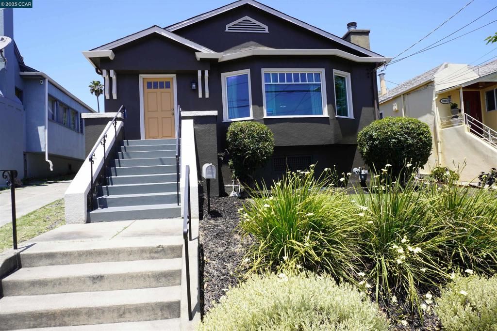 2645 Maxwell, Oakland, CA 94619