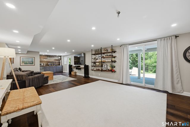 3 Hamlin Court, Brookfield, CT 06804
