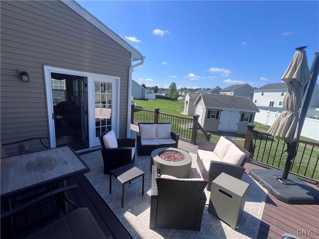 8723 Pizzuto Drive, Cicero, NY 13039