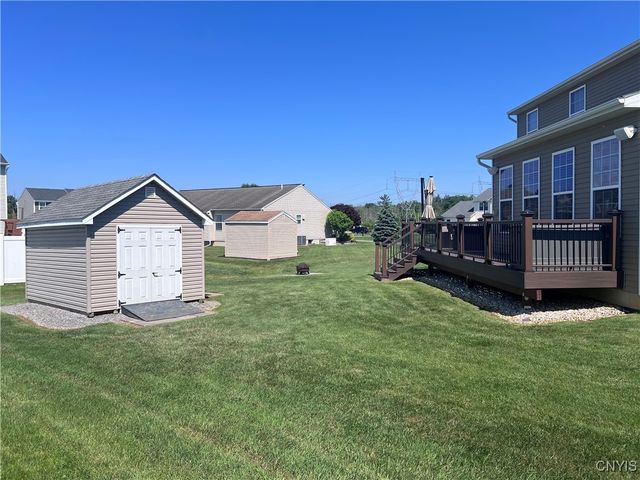 8723 Pizzuto Drive, Cicero, NY 13039