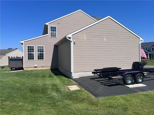 8723 Pizzuto Drive, Cicero, NY 13039