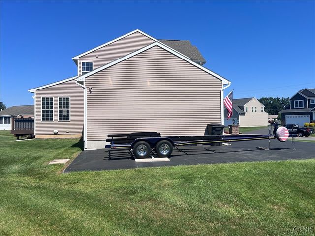8723 Pizzuto Drive, Cicero, NY 13039