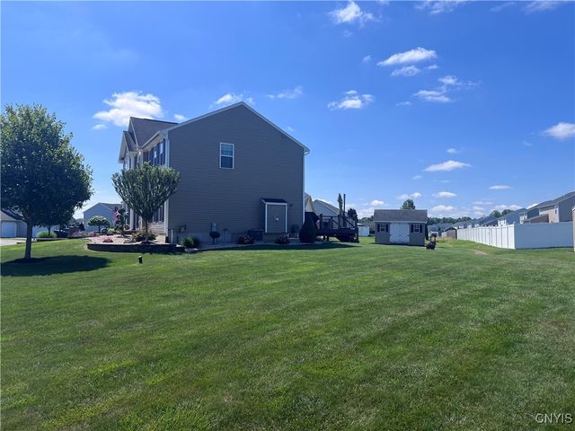 8723 Pizzuto Drive, Cicero, NY 13039